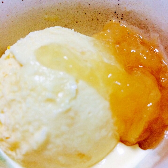ＦＰで簡単♪桃ジャム＆クリームチーズアイスクリーム